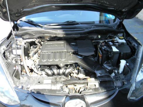 Used 2011 MAZDA MAZDA2 Sport image 21