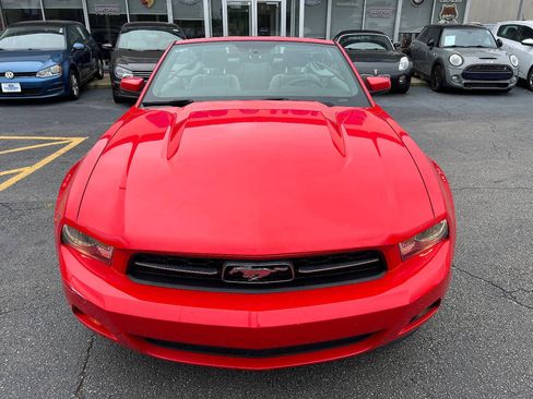 Used 2011 Ford Mustang Premium w/ 202A Rapid Spec Order Code RWD image 7