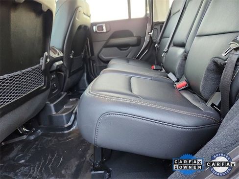 Used 2025 Jeep Wrangler Unlimited Sahara w/ Safety Group image 25