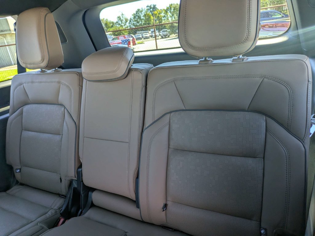 New 2027 Lincoln Navigator L Black Label AWD/4WD image 16