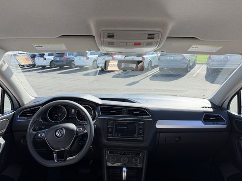 Used 2020 Volkswagen Tiguan S w/ 3rd Row Seat Package AWD/4WD image 8
