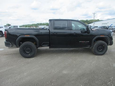 New 2026 GMC Sierra 2500 AT4X w/ AT4X AEV Edition AWD/4WD image 3
