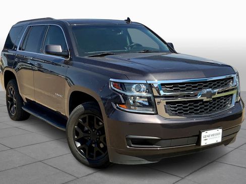 Used 2018 Chevrolet Tahoe LT image 2