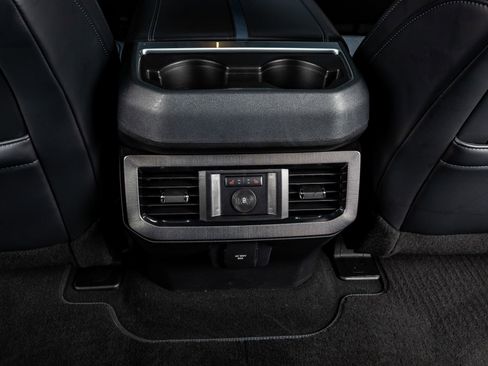 Used 2025 Ford F450 Platinum w/ FX4 Off-Road Package image 33