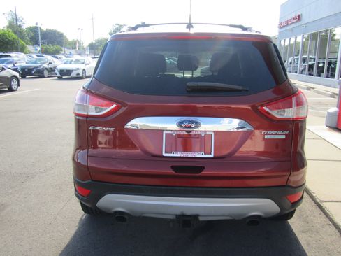 Used 2016 Ford Escape Titanium FWD image 6