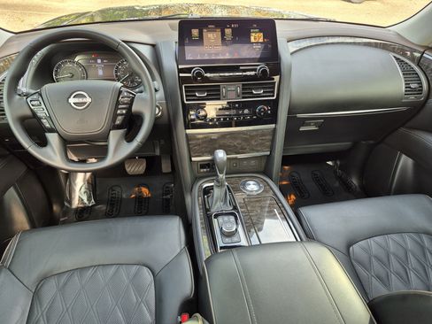 Certified 2023 Nissan Armada Platinum w/ Captain's Chairs Package RWD image 15