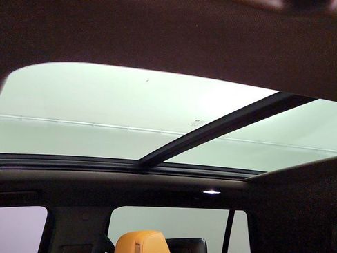 Used 2021 Cadillac Escalade Sport w/ Driver Assist Tech Package image 10