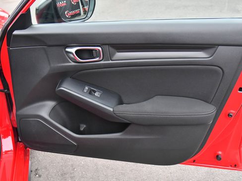 Used 2025 Honda Civic Sport image 39