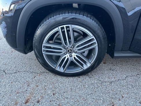 Used 2024 Mercedes-Benz GLS 450 4MATIC image 27