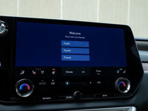 Used 2023 Lexus RX 350 Premium image 35