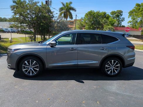 Certified 2025 Acura MDX FWD w/ Technology Package image 7