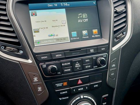 Used 2018 Hyundai Santa Fe Sport image 15