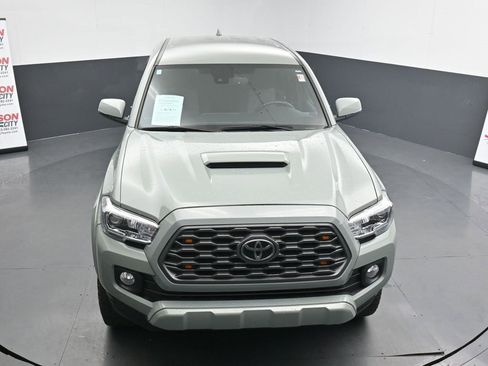 Used 2023 Toyota Tacoma TRD Sport image 11