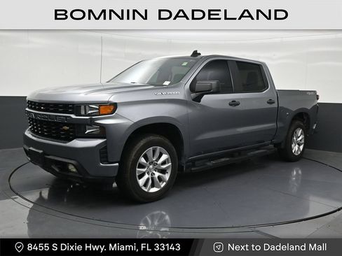 Used 2022 Chevrolet Silverado 1500 Custom w/ Safety Confidence Package AWD/4WD image 1