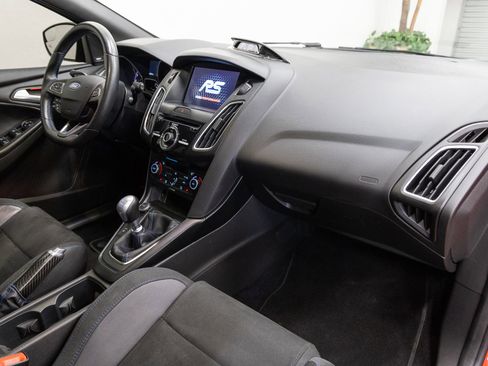 Used 2018 Ford Focus RS image 13