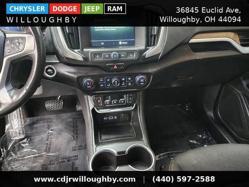 Used 2019 GMC Terrain SLE w/ Driver Convenience Package FWD image 19