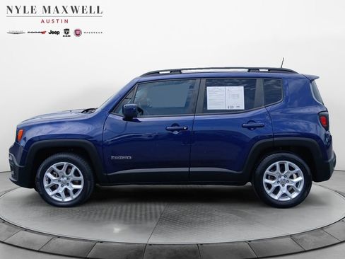 Used 2018 Jeep Renegade Latitude FWD image 13