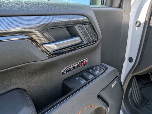 Certified 2026 GMC Sierra 1500 AT4 w/ AT4 Premium Package AWD/4WD image 9