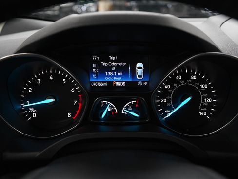 Used 2019 Ford Escape Titanium AWD/4WD image 26