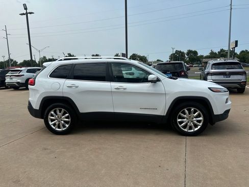 Used 2015 Jeep Cherokee Limited AWD/4WD image 4