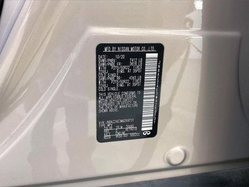 Used 2021 INFINITI QX80 Premium Select w/ All-Season Package image 34