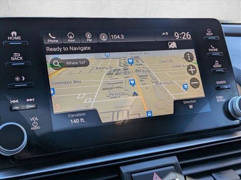 Used 2018 Honda Accord Touring image 14