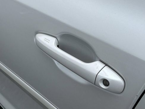 Used 2018 Toyota Highlander Limited Platinum w/ Protection Package #3 image 17