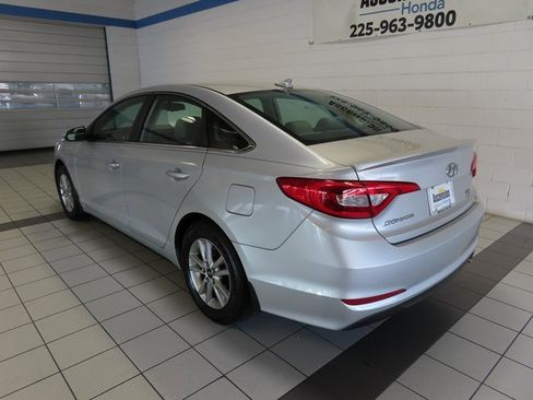 Used 2017 Hyundai Sonata SE image 11