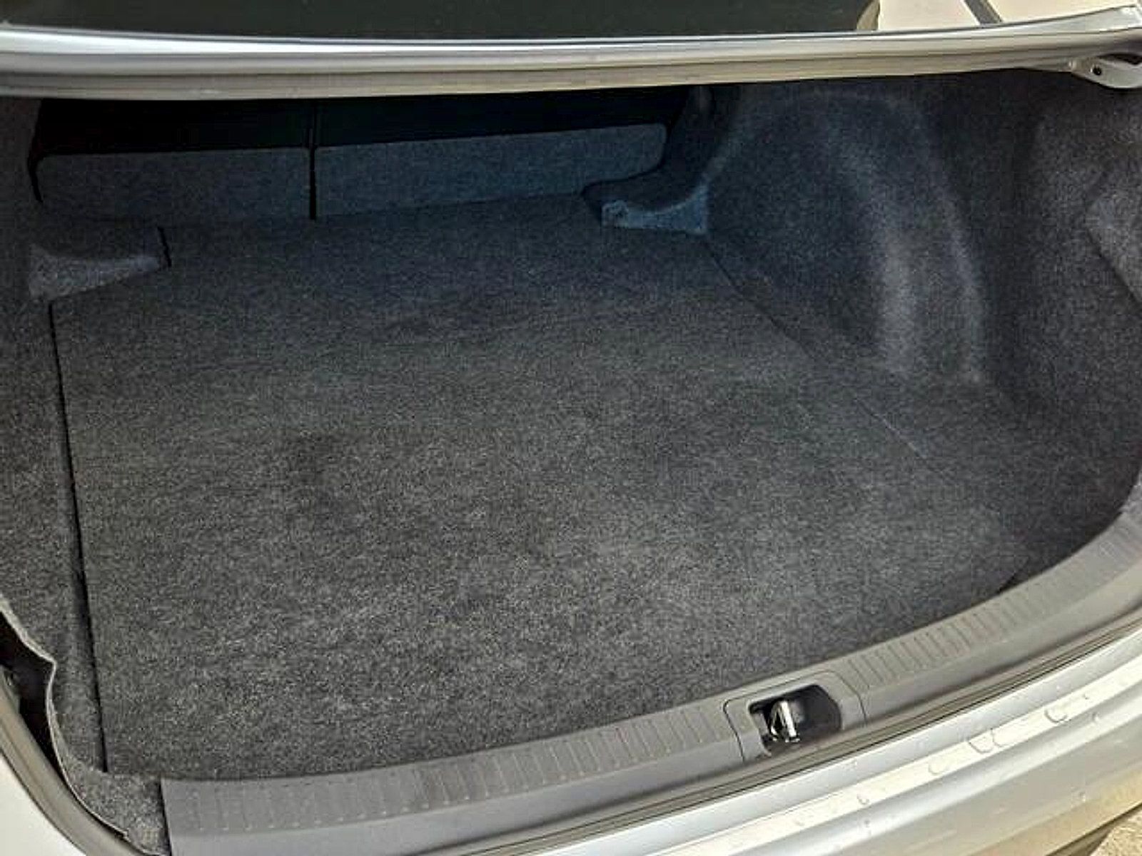 Used 2026 Toyota Corolla LE FWD image 13