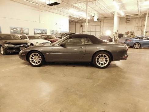 Used 2001 Jaguar XK8 Convertible RWD image 7