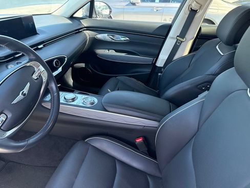 Used 2024 Genesis GV70 2.5T w/ Advanced Package AWD/4WD image 5