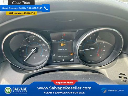 Used 2016 Jaguar XF Premium image 11