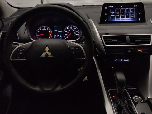 Used 2018 Mitsubishi Eclipse Cross LE AWD/4WD image 22