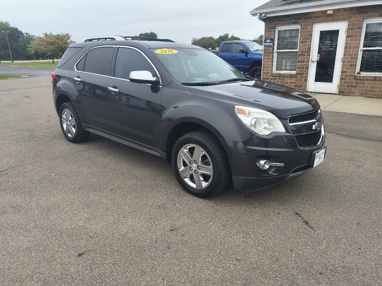 Used 2014 Chevrolet Equinox LTZ AWD/4WD image 3