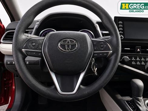 Used 2021 Toyota Camry LE FWD image 11