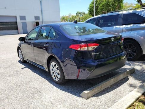 Used 2023 Toyota Corolla LE FWD image 4