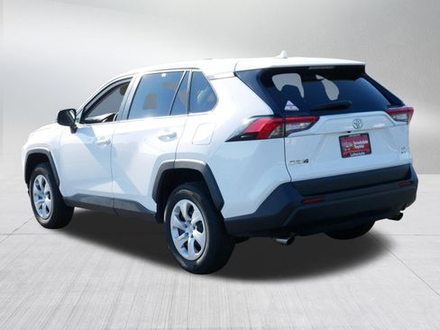 Certified 2025 Toyota RAV4 LE AWD/4WD image 5