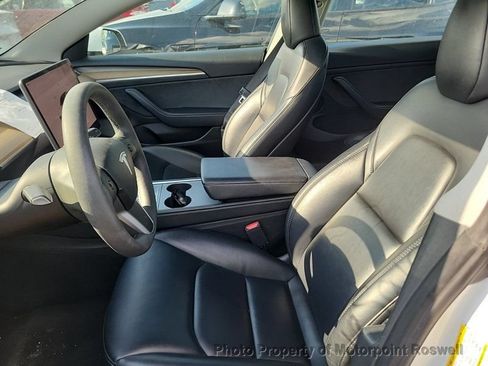 Used 2023 Tesla Model 3 Standard Range RWD image 2