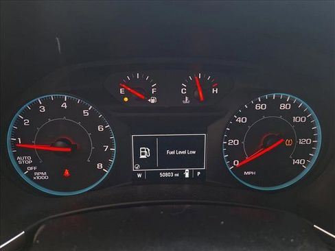 Used 2020 Chevrolet Equinox LS image 11