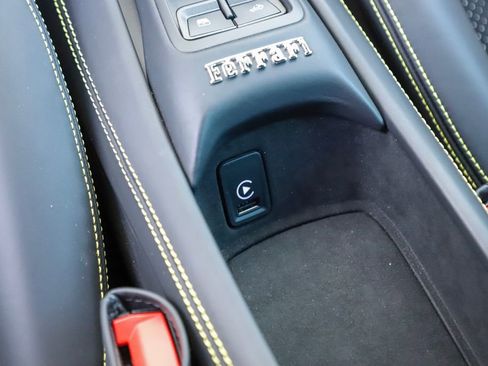 Certified 2022 Ferrari F8 Tributo RWD image 52