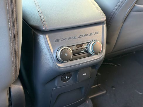 New 2026 Ford Explorer Active w/ Active Comfort Package image 17