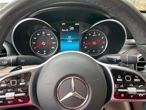 Used 2019 Mercedes-Benz C 300 4MATIC Sedan image 12