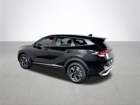 Used 2023 Kia Sportage LX AWD/4WD image 8