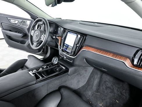 Certified 2025 Volvo S60 T8 Ultra AWD/4WD image 26