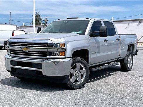 Used 2016 Chevrolet Silverado 2500 W/T w/ Snow Plow Prep Package image 2