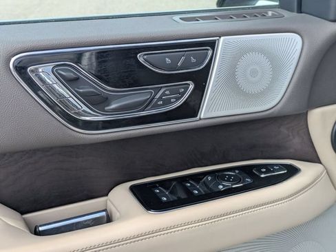 Certified 2023 Lincoln Navigator L Reserve AWD/4WD image 22