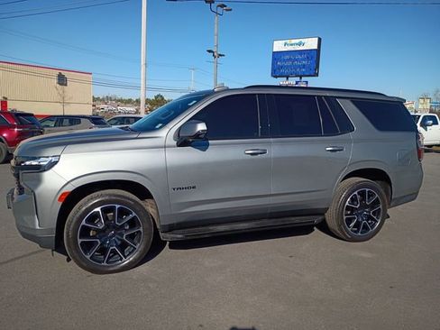 Used 2024 Chevrolet Tahoe RST w/ Luxury Package AWD/4WD image 12
