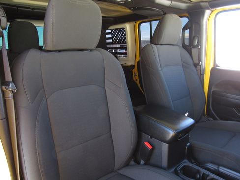 Used 2021 Jeep Wrangler Unlimited Sport image 10