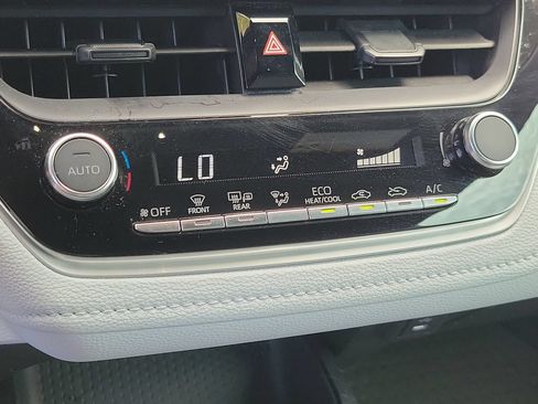 Used 2024 Toyota Corolla SE FWD image 26