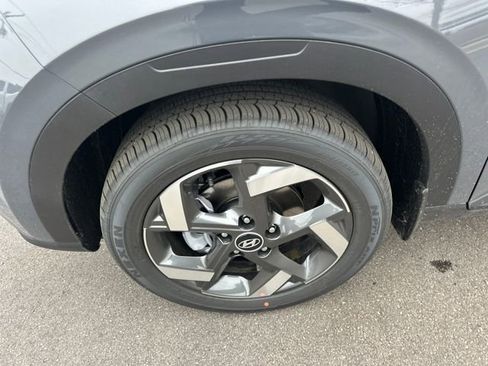 New 2026 Hyundai Venue SEL FWD image 36